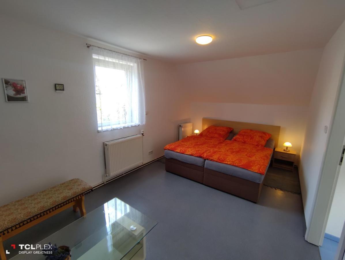 Pia Apartment *